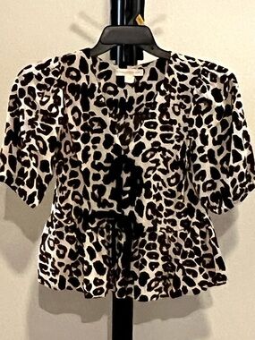 Leopard Print Short Sleeve Peplum Top - Black and Cream Monteau Brand